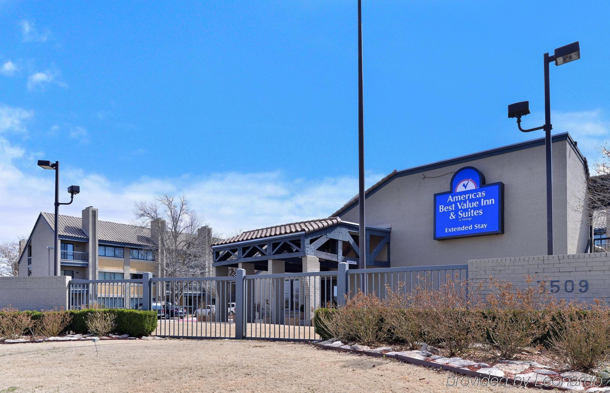 Americas Best Value Inn & Suites Extended Stay - Tulsa Exterior foto
